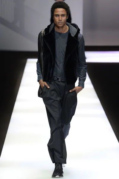 Look 37